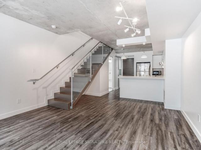 Condo for rent in Toronto, Golden Horseshoe