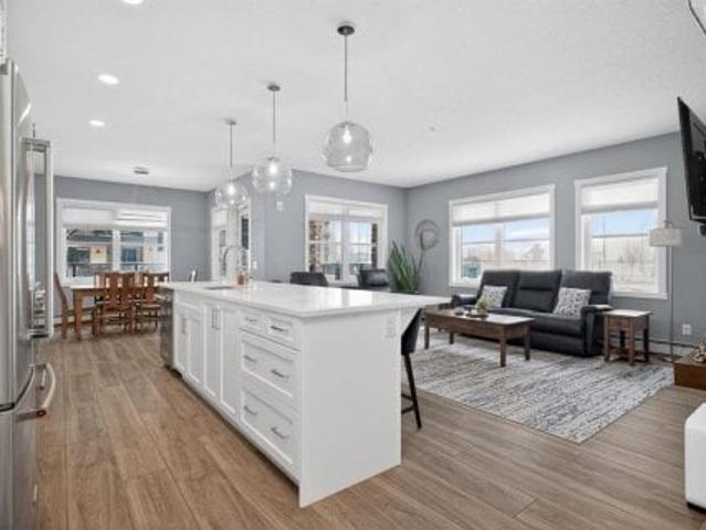 Apartment for sale in Northwest, Alberta