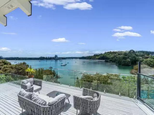 House for sale in Paremoremo, Oroua County