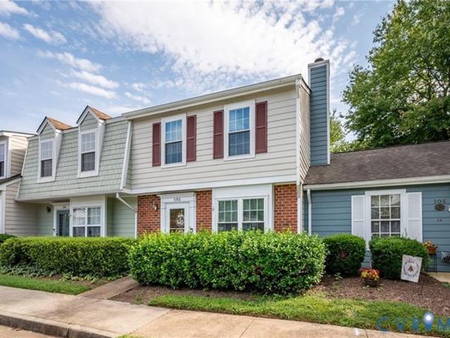Townhouse for sale in Virginia