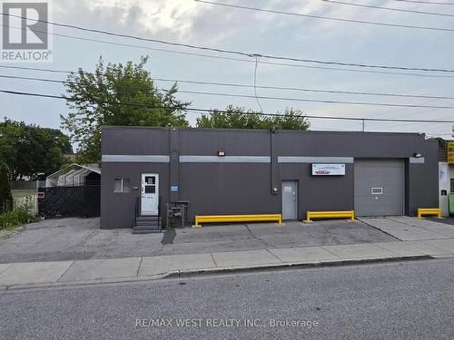 Commercial for rent in Durham, Ontario