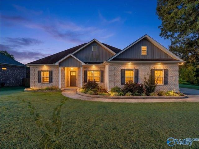 House for sale in Hazel Green, Alabama