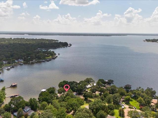 House for sale in Henderson, Texas
