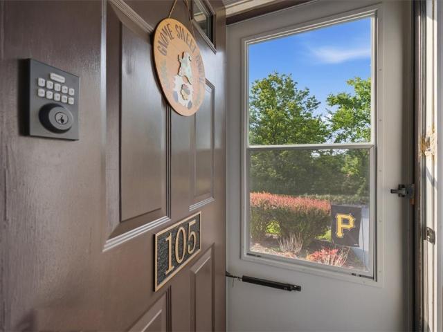 Condo for sale in Moon, Pennsylvania