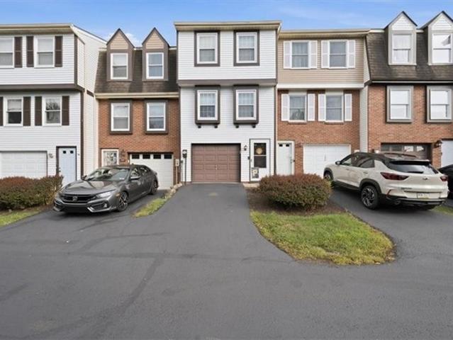 Condo for sale in Coraopolis, Pennsylvania