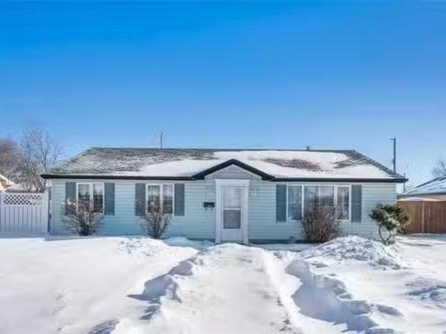 House for sale in East St. Paul, Manitoba