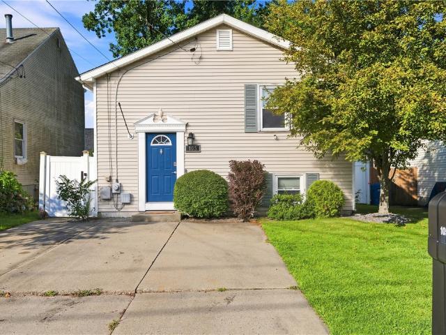 House for sale in Cumberland, Rhode Island