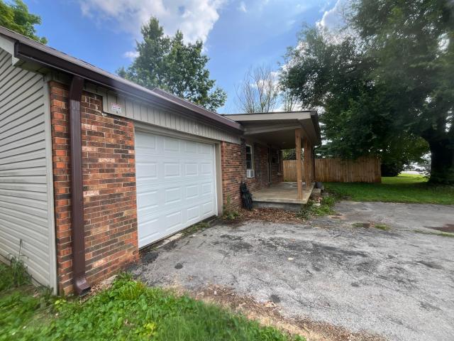 House for sale in Albany, Kentucky