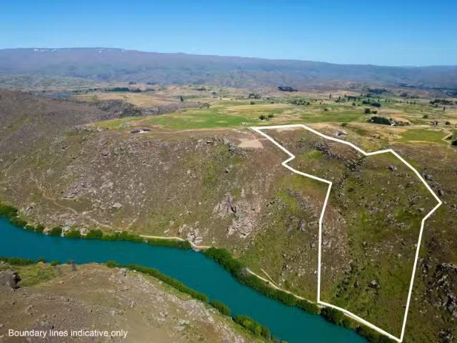House for sale in Otakou