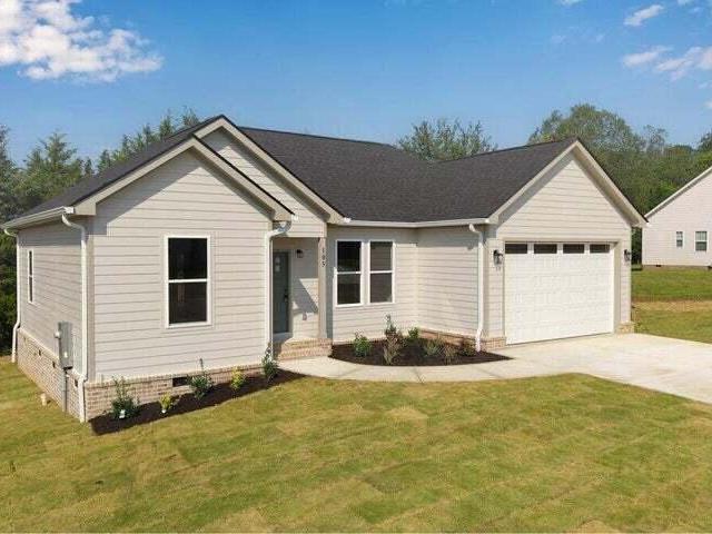 House for sale in Riceville