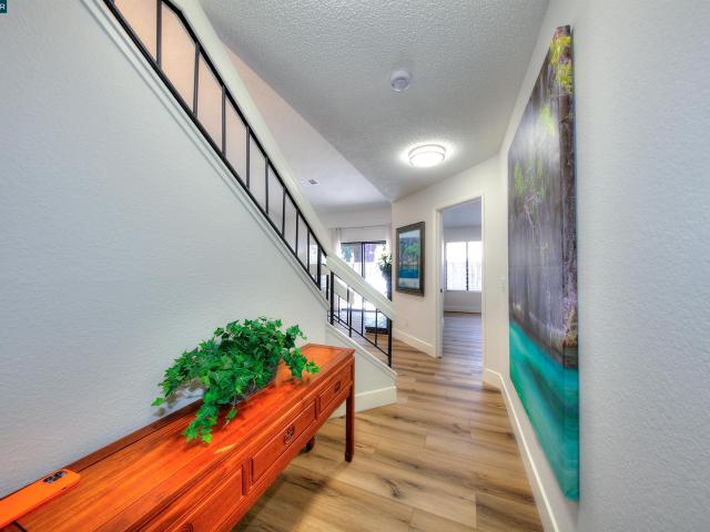 Townhouse for sale in Hercules, California