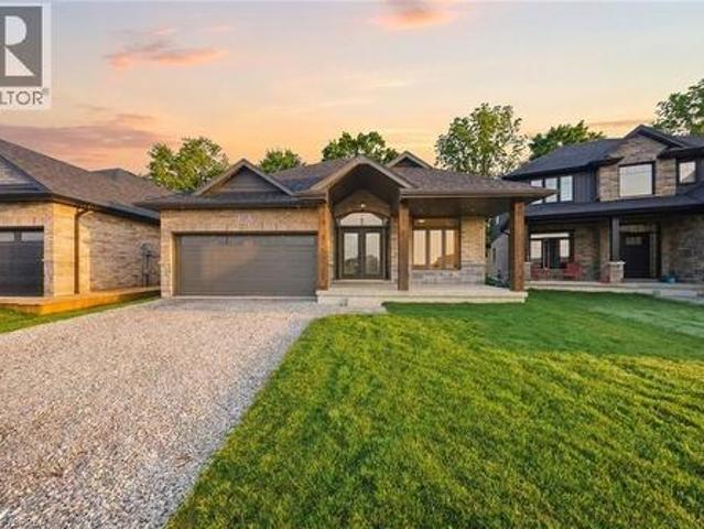 House for sale in Jarvis, Ontario