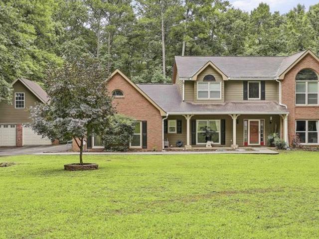 House for sale in Tyrone, Georgia