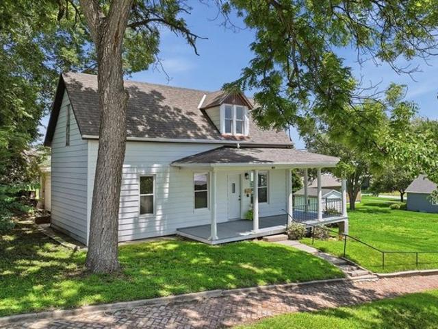 House for sale in Hamburg, Iowa