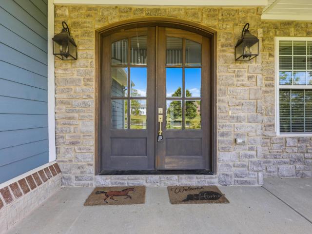 House for sale in Mortonsville, Versailles