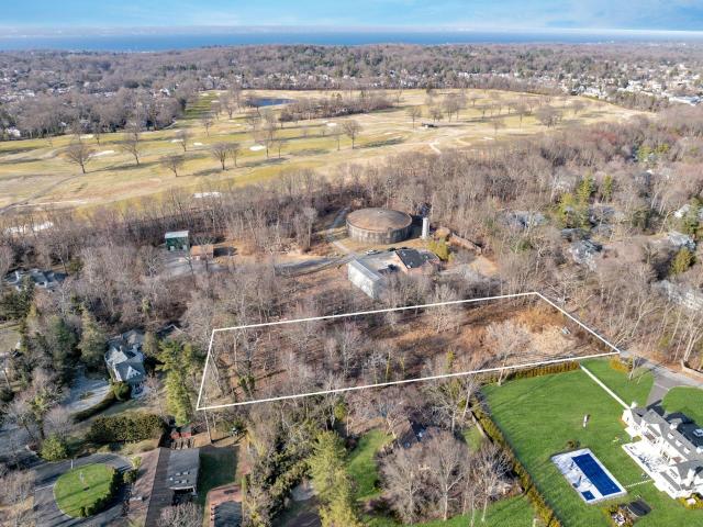 Land for sale in Glen Cove