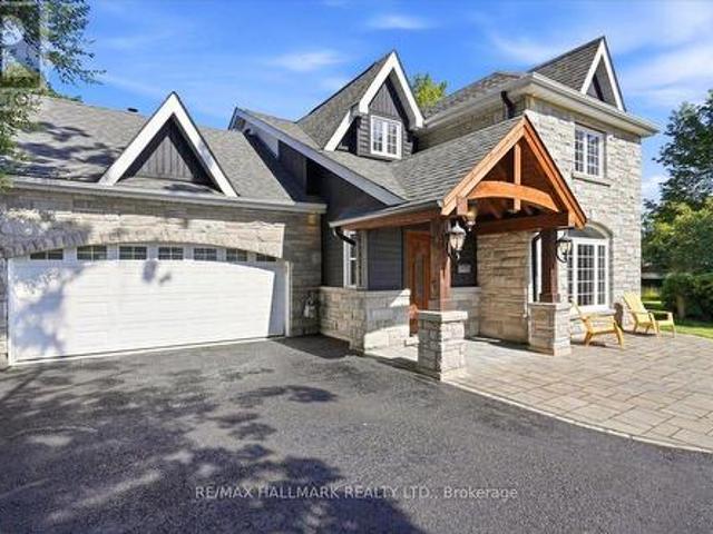 House for sale in Barrie, Ontario