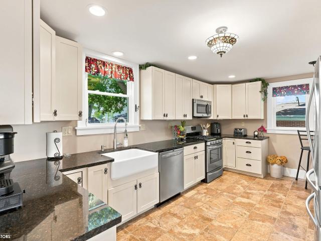 House for sale in Sigourney, Iowa