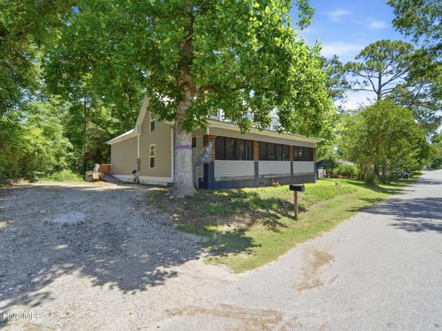 House for sale in Trenton, North Carolina