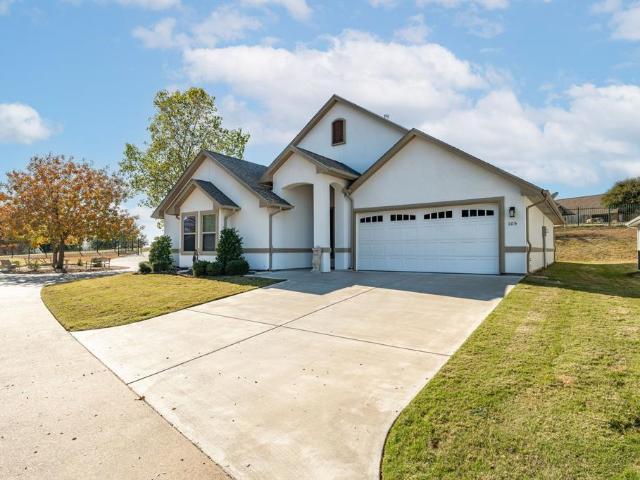 House for sale in Glen Rose, Texas