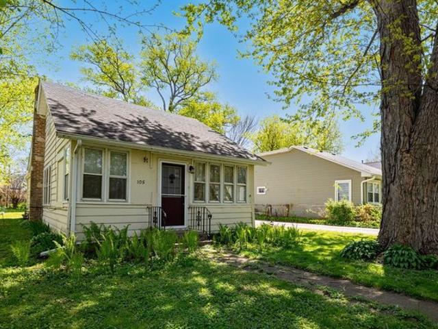 House for sale in Mchenry, Illinois