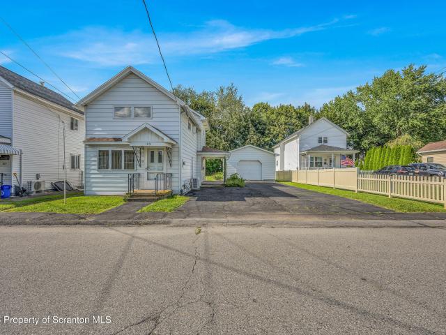 House for sale in Blakely, Pennsylvania