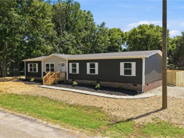 House for sale in Cooleemee, North Carolina