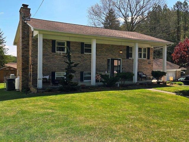 House for sale in Beckley, West Virginia