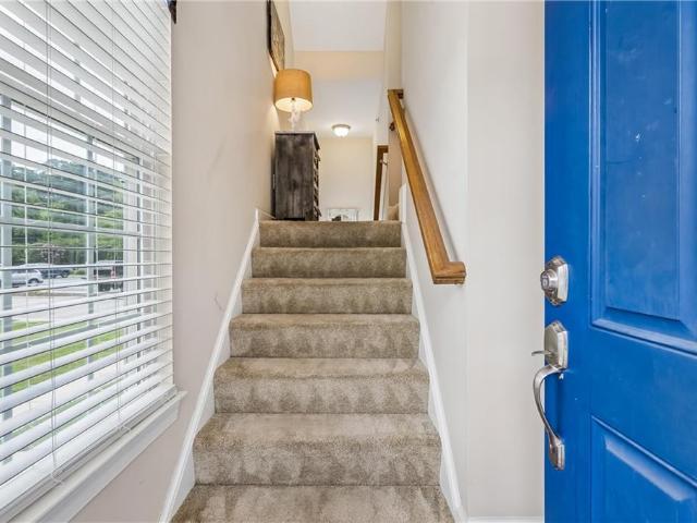 Condo for sale in Virginia