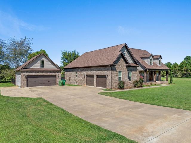 House for sale in Tuscumbia, Alabama