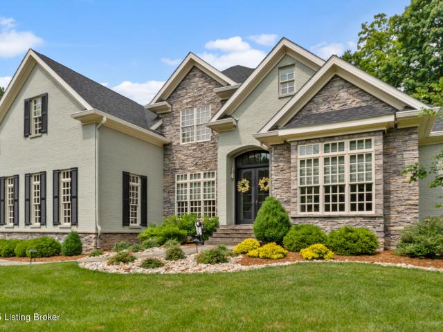 House for sale in Cecilia, Kentucky