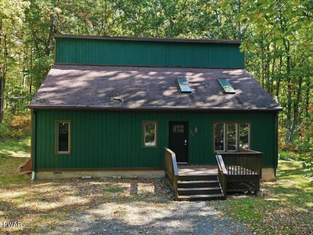 House for sale in Hemlock Farms, Blooming Grove Township
