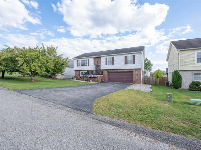 House for sale in Bradenville, Pennsylvania