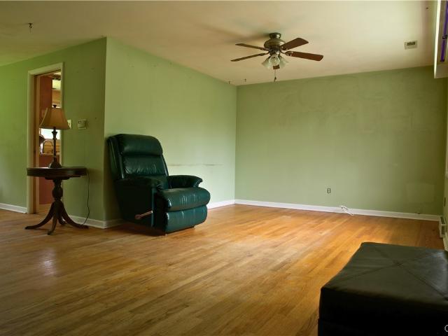 House for sale in Jamesville, New York