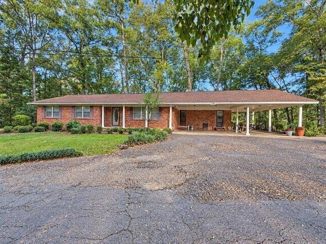 House for sale in Fulton, Itawamba County