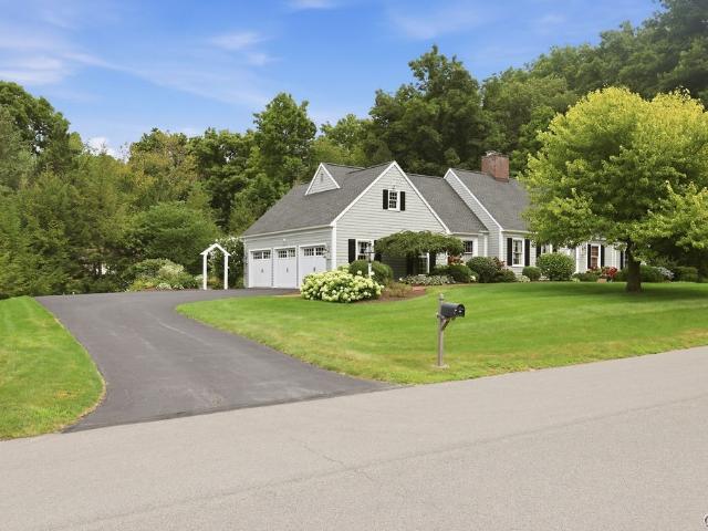 House for sale in Town of Manlius, Onondaga County