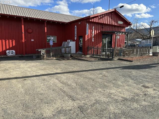 Commercial for sale in Oregonia