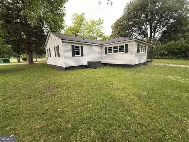 House for sale in Byron, Georgia