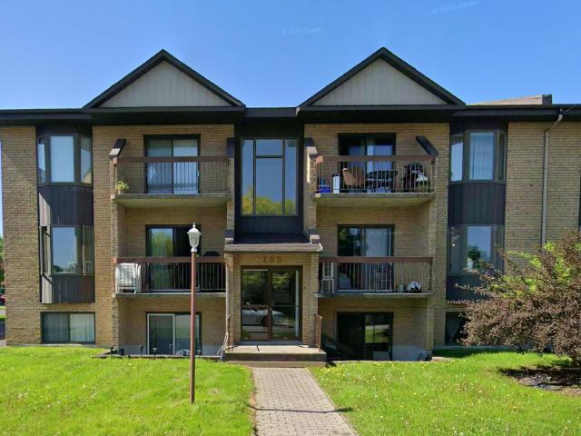 Apartment for rent in Sainte-julie, Quebec
