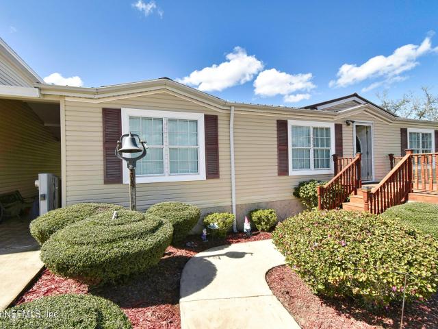 Property for sale in Pomona Park, Florida