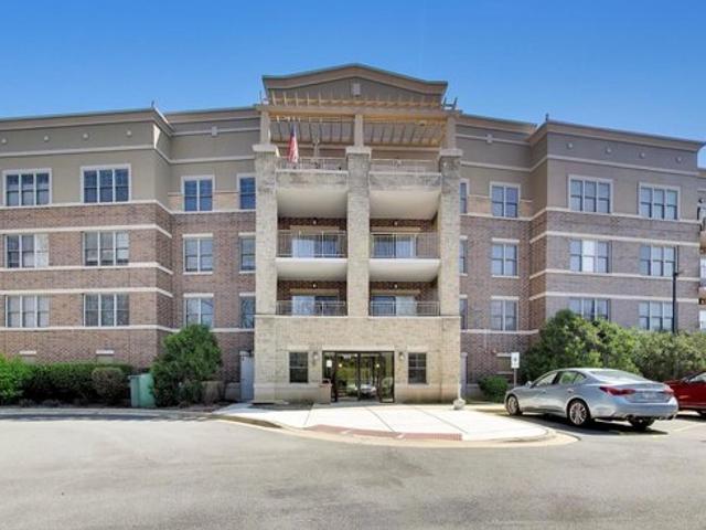 Condo for sale in Bloomingdale, Illinois