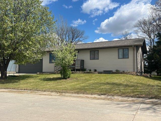 House for sale in Chamberlain, South Dakota