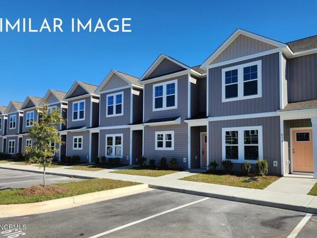 Townhouse for sale in Hubert, North Carolina