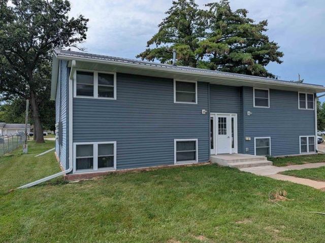 House for sale in Manchester, Iowa