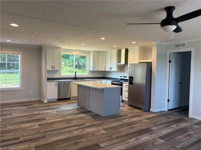 House for sale in Ronda, North Carolina