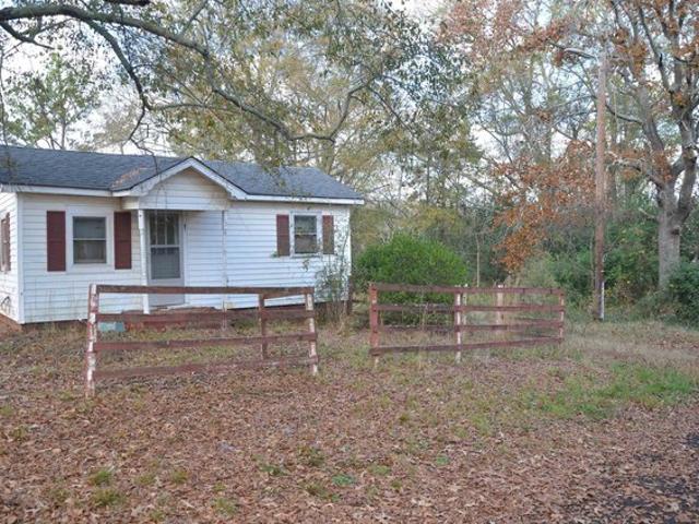 House for sale in Iva, South Carolina