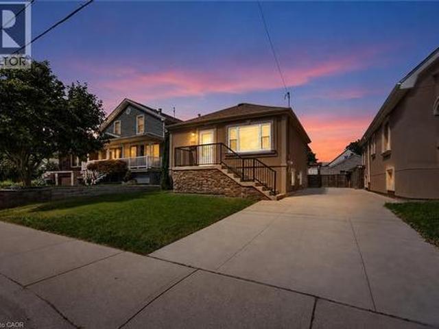 House for sale in Ancaster, Ontario