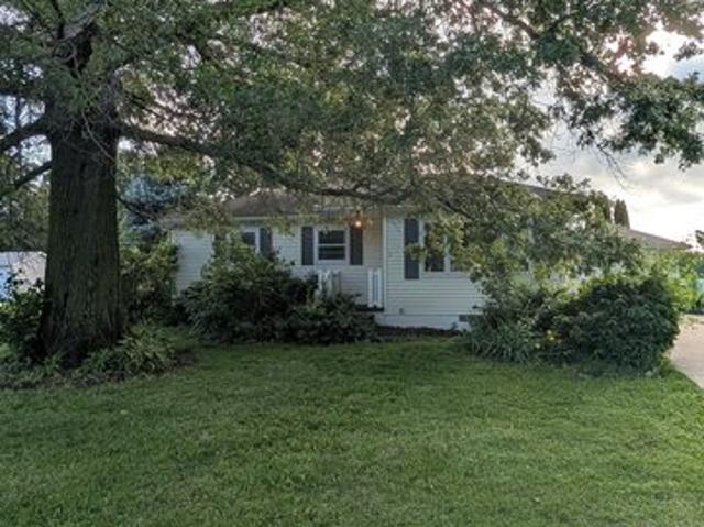 House for sale in Sherrard, Illinois