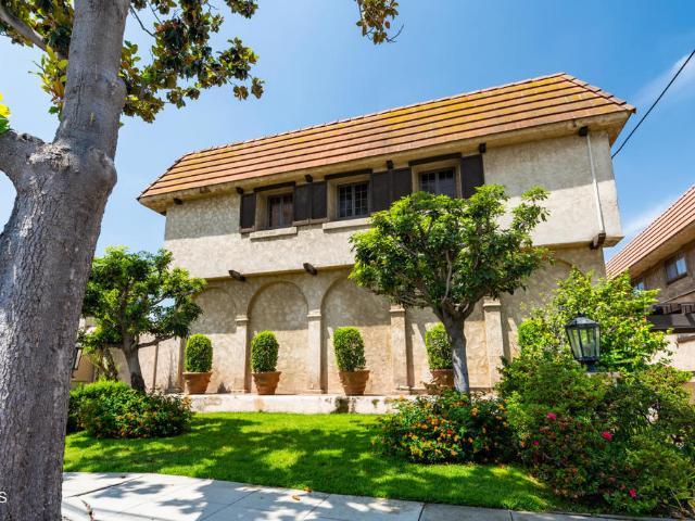 Townhouse for sale in Alhambra
