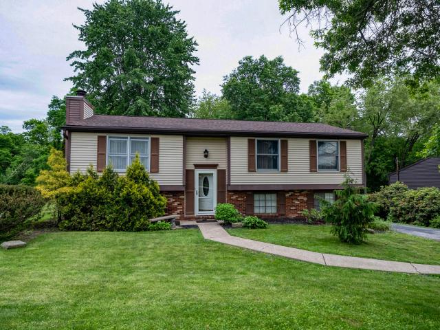 House for sale in Mc Kees Rocks, Pennsylvania